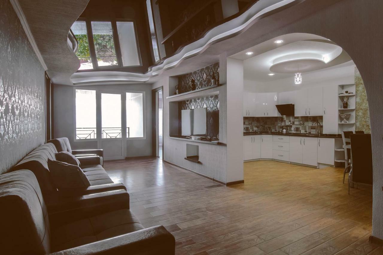 Lilu Apartment Telavi Ngoại thất bức ảnh
